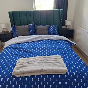  Apartment A Lovely One Bedroom In Hither Lane