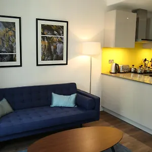 Twyne House Apartment